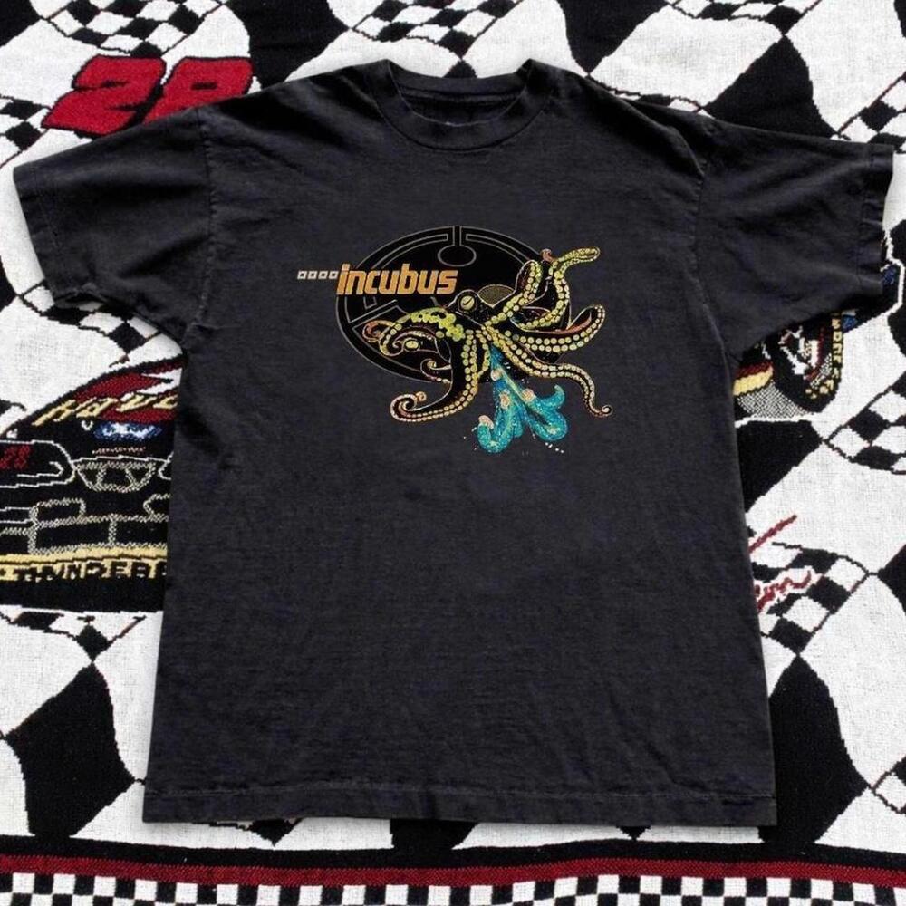 Gildan Men Black T-Shirt Incubus Band Tee With Octopus Graphic
